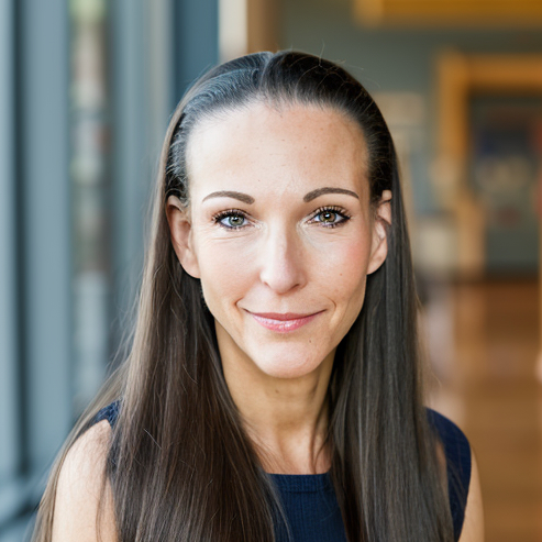 Caroline Linger – Co-Founder, Ivy Central